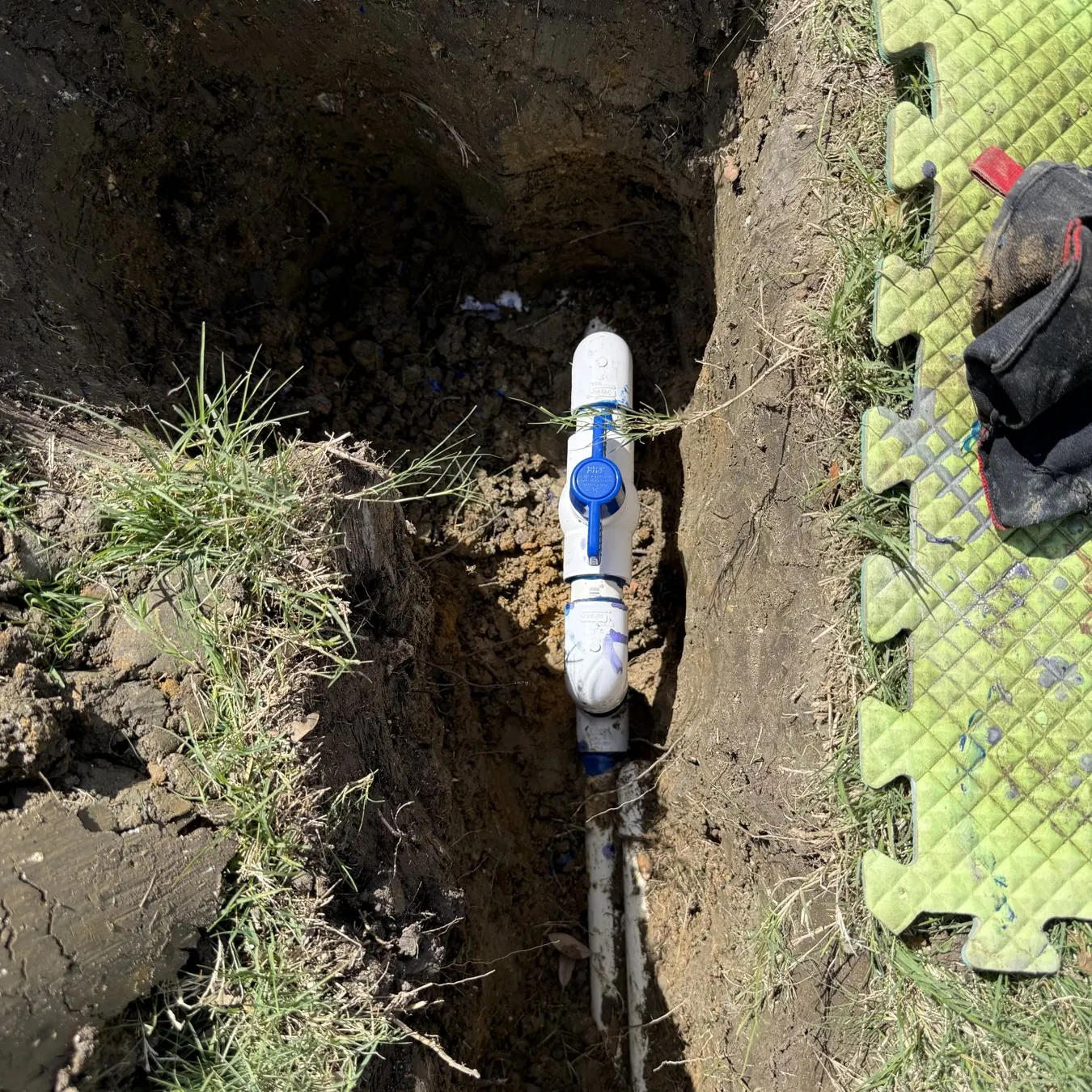 Sprinkler valve and riser repair in a dug out valve box
